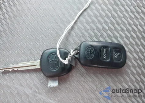 2005 Toyota Highlander V6 z USA, uszkodzony, nr VIN JTEEP21A850076007